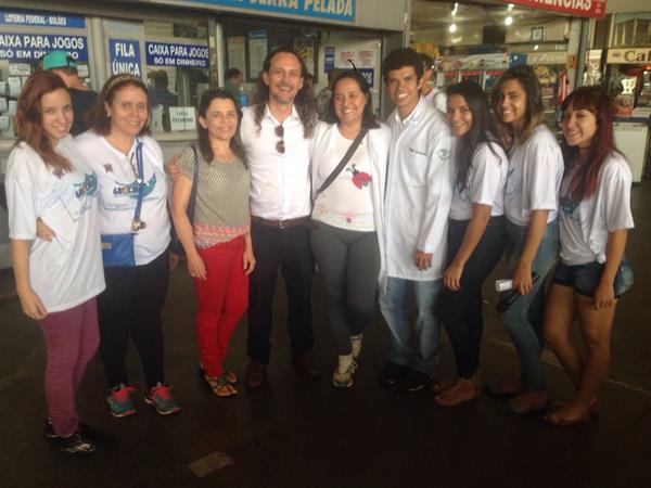 Tenda da Saúde Rodoviária do Plano Piloto - 14/05 Manhã - Presidente Osvaldo Peralta e Diretora Ana Maria